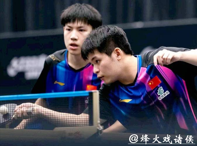 林诗栋险胜,向鹏黄友政出局,男单八强已出四席,国乒占了两席 林诗栋险胜,向鹏黄友政出局,男单八强已出四席,国乒占了两席