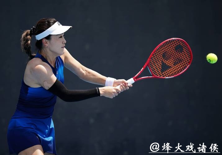 胜负面前,人更重要!温暖体育精神闪耀2026年澳网女单首轮赛场 胜负面前,人更重要!温暖体育精神闪耀2026年澳网女单首轮赛场