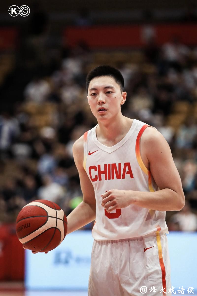 胡明轩末节连得8分，看清他最适合的位置和打法